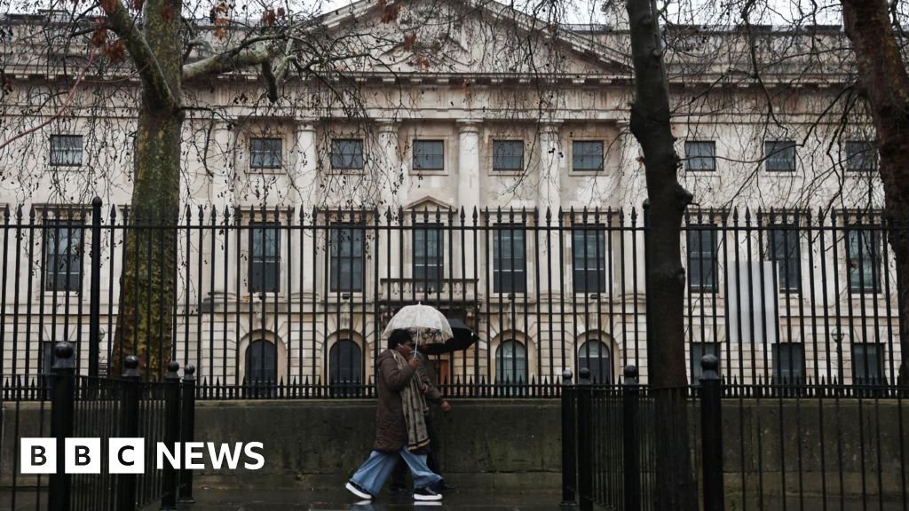 UK approves plans for Chinese mega-embassy