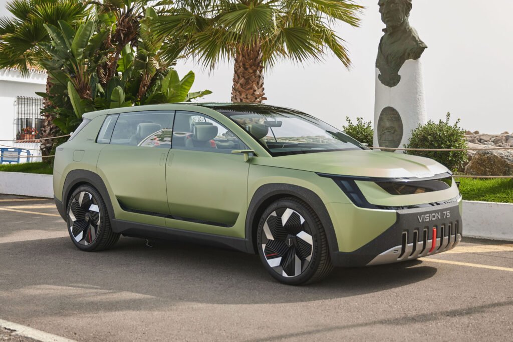 Skoda Peaq: seven-seat EV named ahead of summer debut