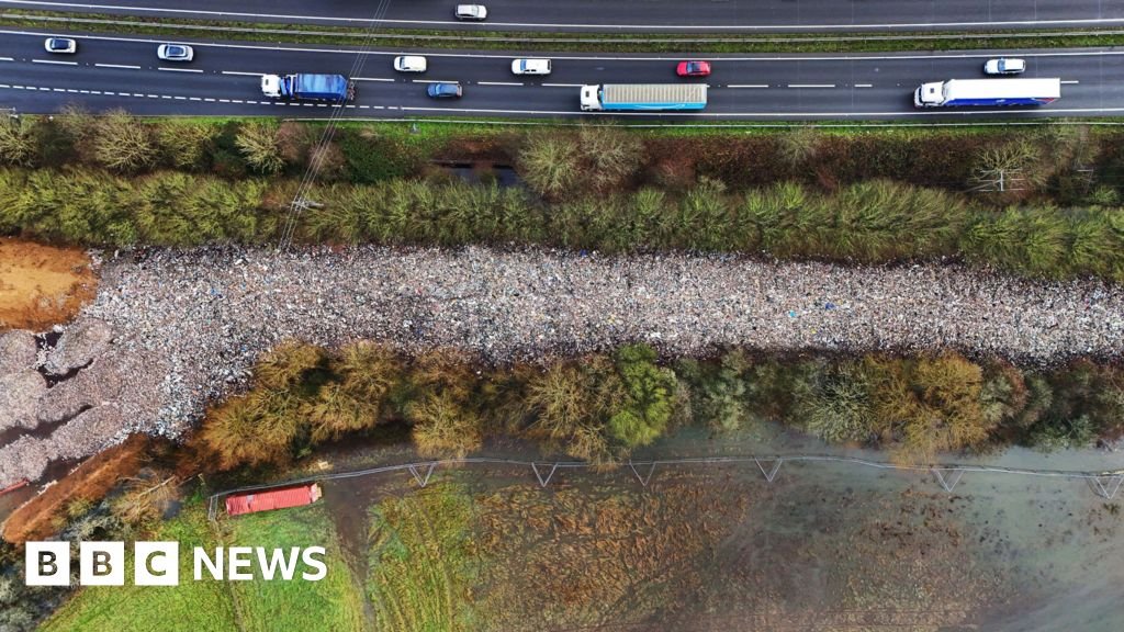 Fire risk report on Kidlington illegal waste tip kept from public