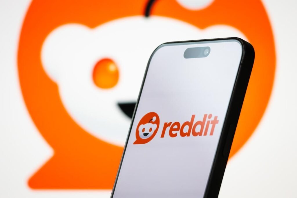 Reddit will prompt some accounts to ‘verify humanness’ in latest bot crackdown
