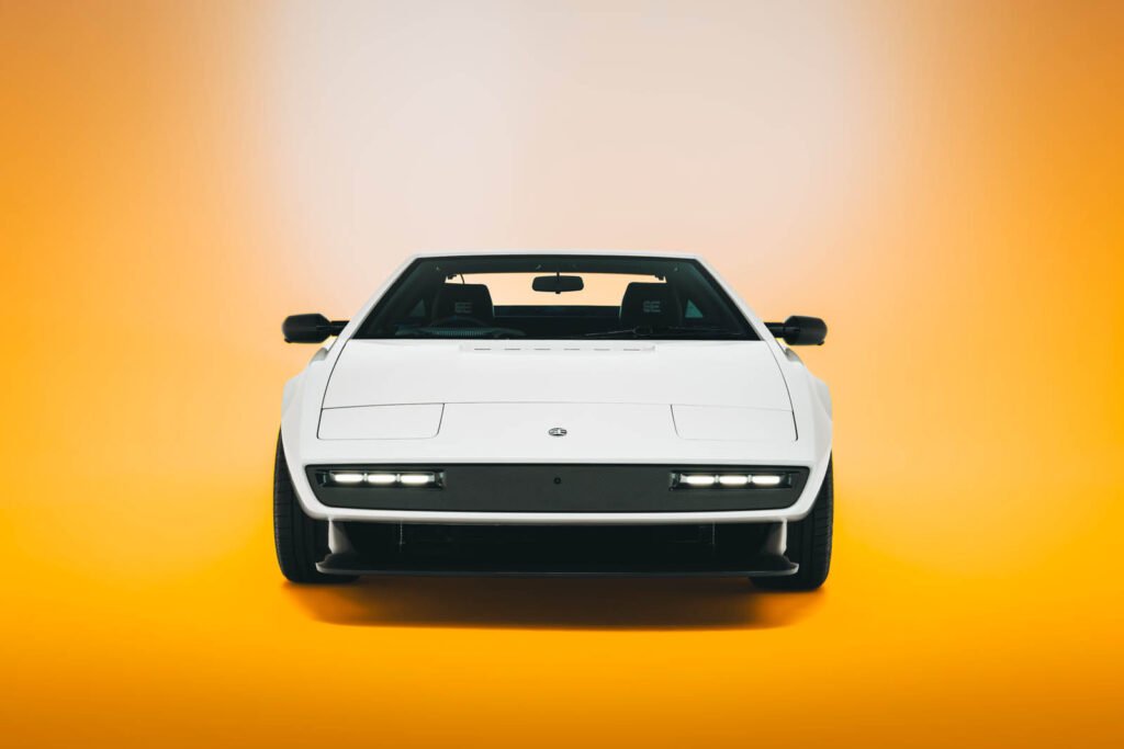 Encor Series 1: Listen to reimagined Esprit’s 400bhp V8 in action