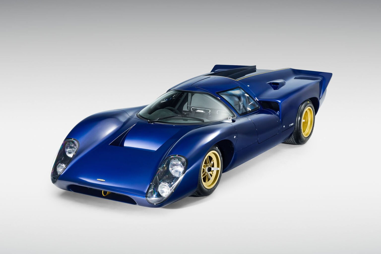 Legendary Lola T70 reborn as 500bhp V8 supercar for the road
